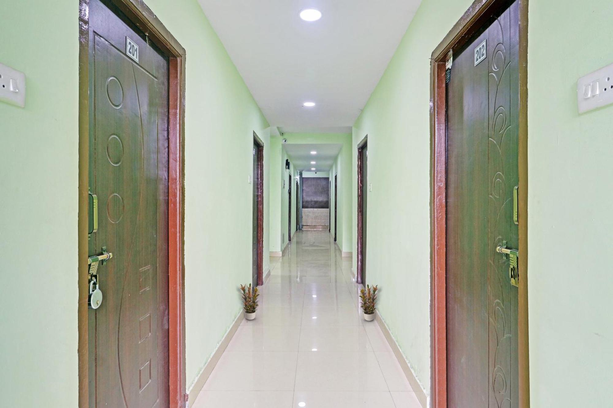 Hotel O Vasista Residency Haiderabad Buitenkant foto