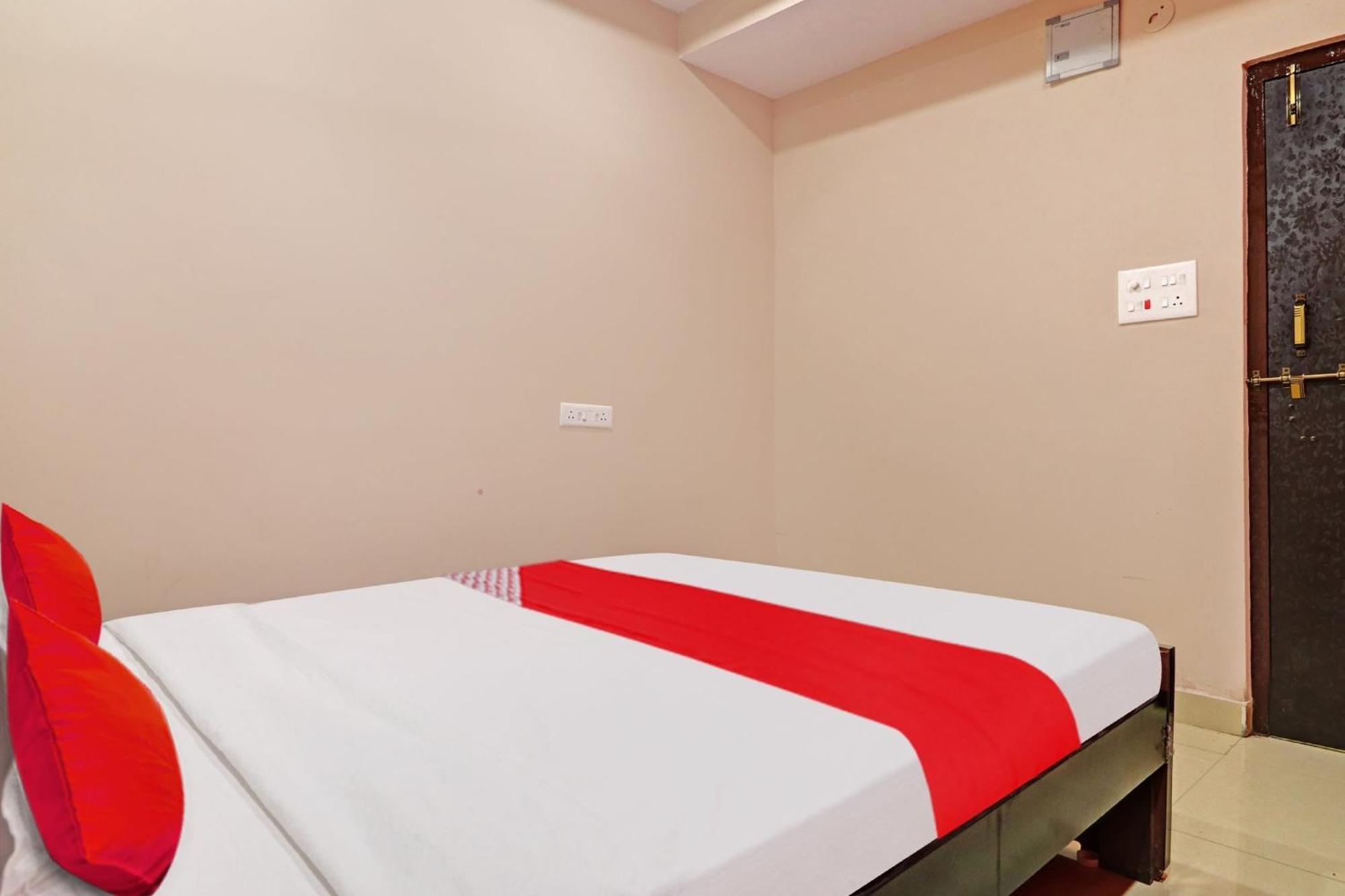 Hotel O Vasista Residency Haiderabad Buitenkant foto